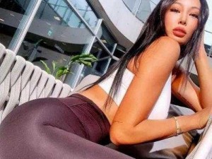 十八岁大陆女RAPPER欢迎你,十八岁大陆女 RAPPER 热辣来袭，你准备好了吗？